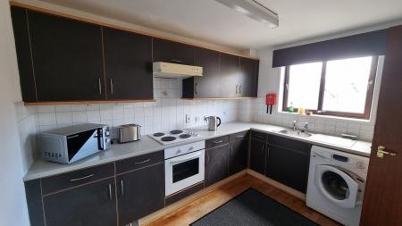 2 bedroom Flat to let in Back Hilton Road, Aberdeen, AB25