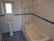 2 bedroom Flat to let in North Deeside Road, Cults, Aberdeen, AB15