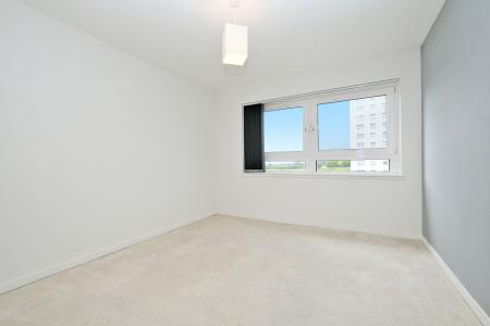 2 bedroom Flat for sale in 100, Golf Road, The Beach, Aberdeen, AB24