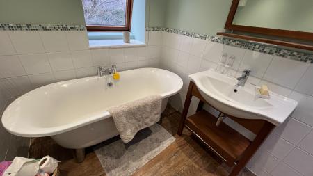 4 bedroom Detached house to let in Perkhill Road, Lumphanan, AB31