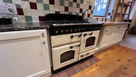 4 bedroom Detached house to let in Perkhill Road, Lumphanan, AB31