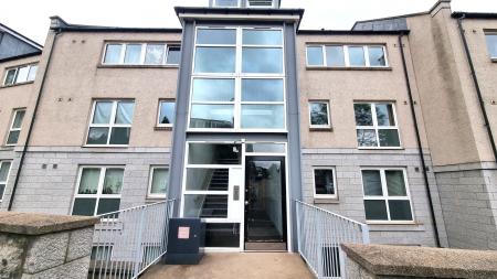 2 bedroom Flat to let in Dee Village, The City Centre, Aberdeen, AB11