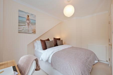 2 bedroom Ground floor maisonette for sale in King's Gate, The West End, Aberdeen, AB15