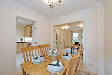2 bedroom Ground floor maisonette for sale in King's Gate, The West End, Aberdeen, AB15