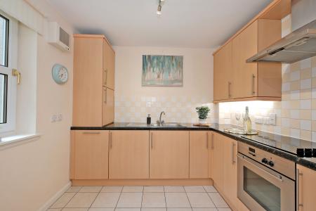 2 bedroom Ground floor maisonette for sale in King's Gate, The West End, Aberdeen, AB15