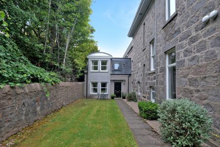 2 bedroom Ground floor maisonette for sale in King's Gate, The West End, Aberdeen, AB15