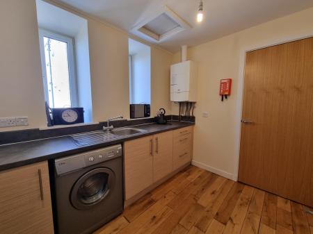 2 bedroom Flat to let in Palmerston Road, The City Centre, Aberdeen, AB11