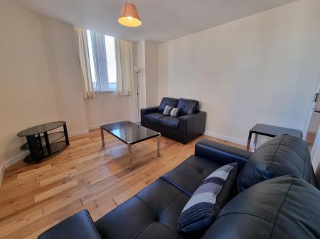 2 bedroom Flat to let in Palmerston Road, The City Centre, Aberdeen, AB11