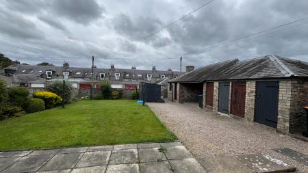 2 bedroom Flat to let in Queen Street, Inverurie, AB51