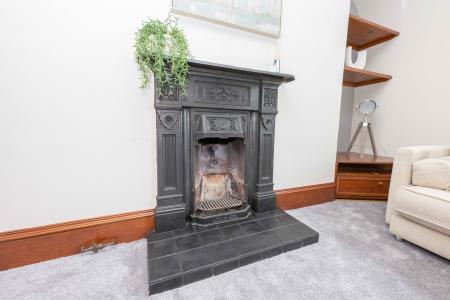 1 bedroom Flat to let in Holburn Road, The City Centre, Aberdeen, AB10