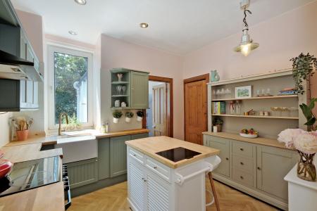 2 bedroom Flat for sale in University Road, Old Aberdeen, Aberdeen, AB24