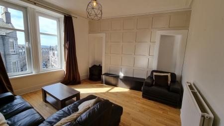 2 bedroom Flat to let in Rosemount Place, Rosemount, Aberdeen, AB25