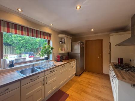 4 bedroom Detached house to let in Cairn Wynd, Inverurie, AB51