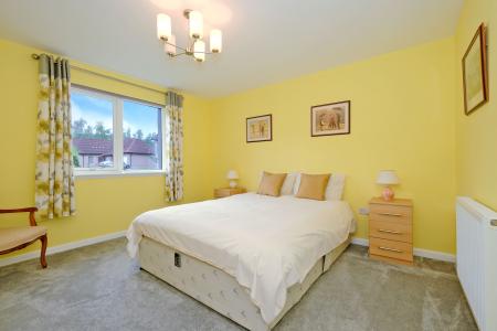 2 bedroom Flat for sale in East Park, Banchory, AB31