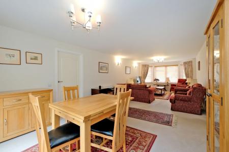 2 bedroom Flat for sale in East Park, Banchory, AB31