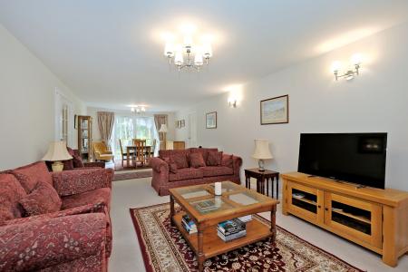 2 bedroom Flat for sale in East Park, Banchory, AB31