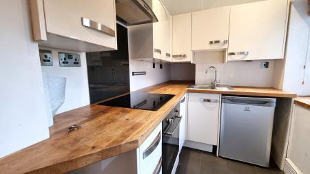 1 bedroom Flat to let in Mile End Avenue, Aberdeen, AB15