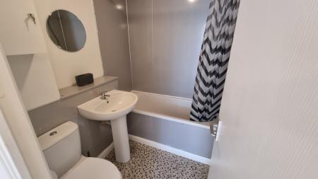 1 bedroom Flat to let in Lee Crescent North, Bridge of Don, Aberdeen, AB22
