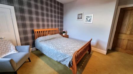 2 bedroom Flat to let in Elmbank Terrace, Kittybrewster, Aberdeen, AB24