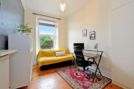2 bedroom Apartment for sale in Loanhead Terrace, Rosemount, Aberdeen, AB25