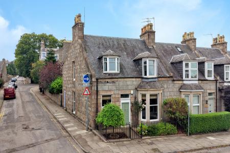 Loanhead Terrace, Rosemount, Aberdeen, AB25