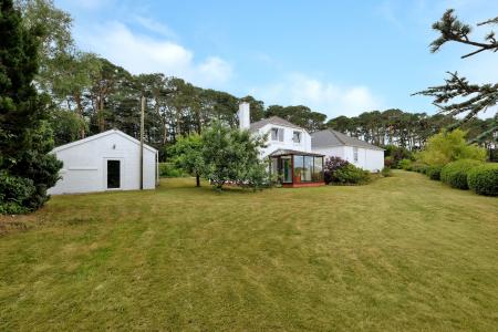 5 bedroom Detached house for sale in Clinterty, Aberdeen, AB21