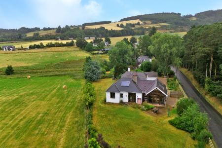 5 bedroom Detached house for sale in Clinterty, Aberdeen, AB21