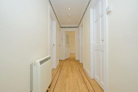 2 bedroom Flat for sale in Gardner Drive, Kincorth, Aberdeen, AB12