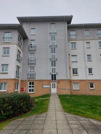 2 bedroom Flat to let in Midstocket View, Aberdeen, AB15