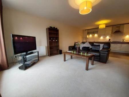 2 bedroom Flat to let in Midstocket View, Aberdeen, AB15