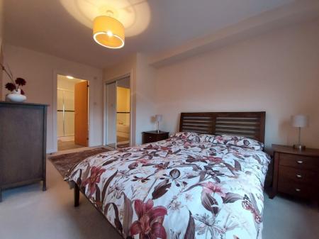 2 bedroom Flat to let in Midstocket View, Aberdeen, AB15