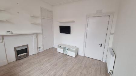 1 bedroom Flat to let in Wallfield Crescent, Rosemount, Aberdeen, AB25