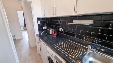 1 bedroom Flat to let in Wallfield Crescent, Rosemount, Aberdeen, AB25