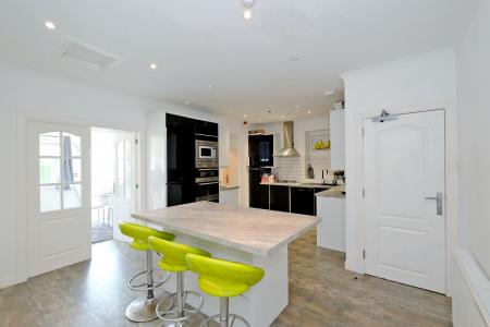 5 bedroom Semi-detached house for sale in Hilton Street, Aberdeen, AB24