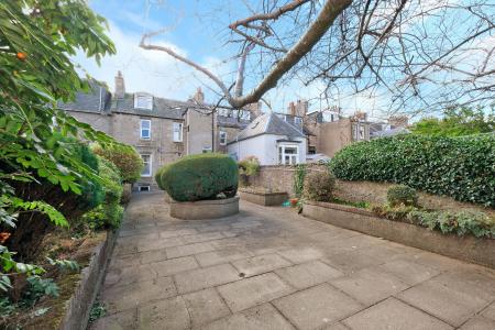 8 bedroom Terraced House for sale in Bon Accord Street, The City Centre, Aberdeen, AB11