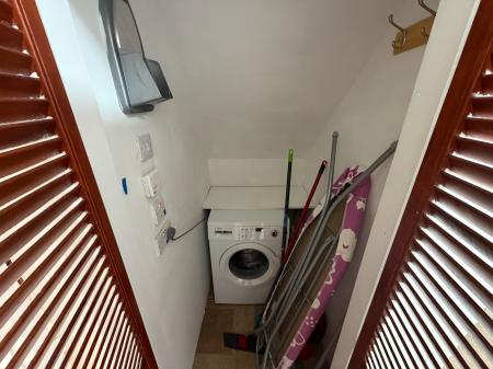 3 bedroom Flat to let in Cornhill Gardens, Cornhill, Aberdeen, AB16