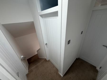 3 bedroom Flat to let in Cornhill Gardens, Cornhill, Aberdeen, AB16