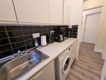 2 bedroom Flat to let in Ashvale Place, The City Centre, Aberdeen, AB10