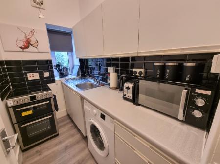 2 bedroom Flat to let in Ashvale Place, The City Centre, Aberdeen, AB10
