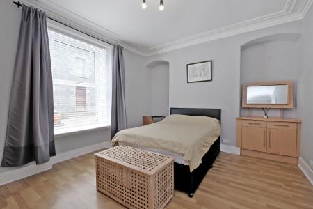 1 bedroom Flat for sale in Ashvale Place, Holburn, Aberdeen, AB10