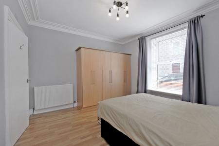 1 bedroom Flat for sale in Ashvale Place, Holburn, Aberdeen, AB10