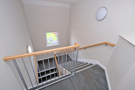 2 bedroom Flat for sale in Mill Drive, Bucksburn, Aberdeen, AB21