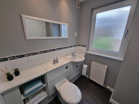 2 bedroom Flat to let in Shaw Crescent, Aberdeen, AB25