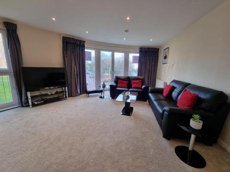 2 bedroom Flat to let in Shaw Crescent, Aberdeen, AB25
