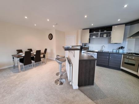 2 bedroom Flat to let in Shaw Crescent, Aberdeen, AB25