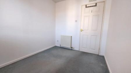 2 bedroom Flat to let in Western Avenue, Ellon, AB41