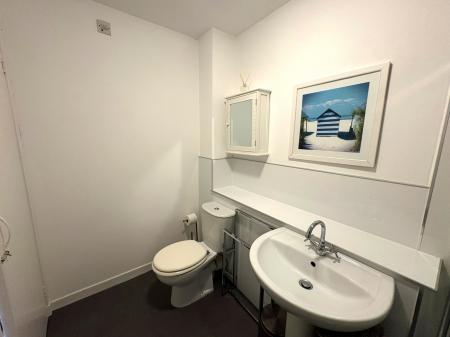 2 bedroom Flat to let in 316