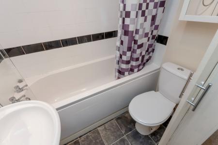 1 bedroom Flat to let in Richmond Street, Rosemount, Aberdeen, AB25