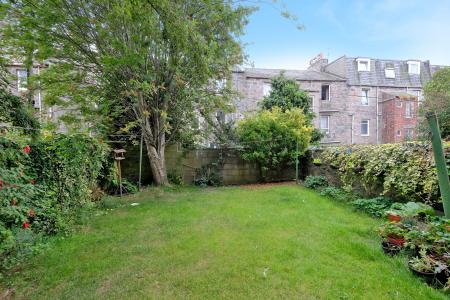 1 bedroom Flat for sale in Jackson Terrace, The City Centre, Aberdeen, AB24