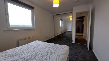 3 bedroom Flat to let in Headland Court, Aberdeen, AB10